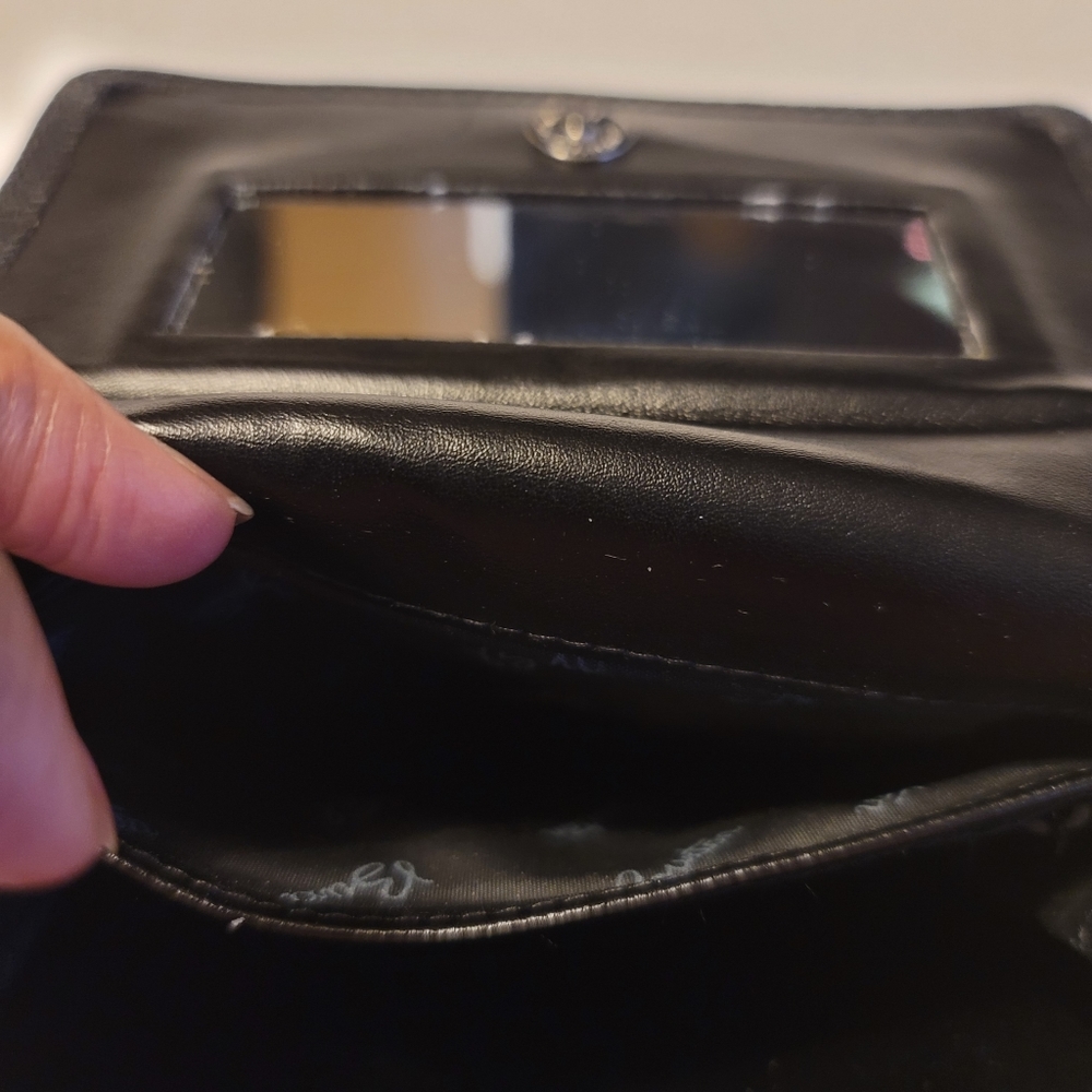 Buxton Wallet - Picture 7 of 11